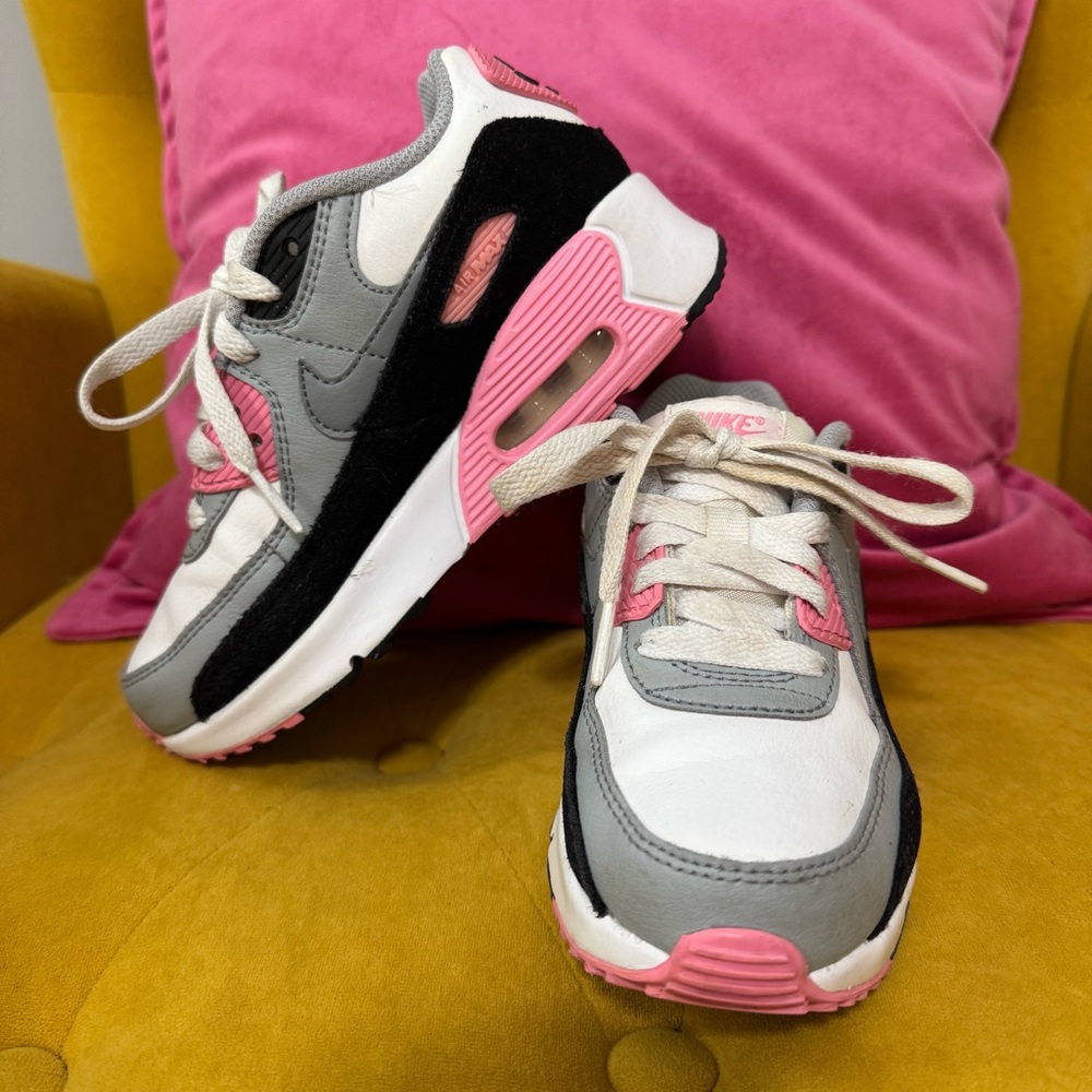 Nike Air Max 90 Sneakers - Pink, Black, and White - GC - Size 13.5 - Picture 3 of 7